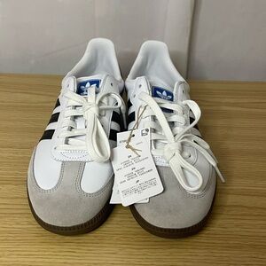 NWT Adidas Samba White and Black Athletic Shoes Sizes Mens 12.5